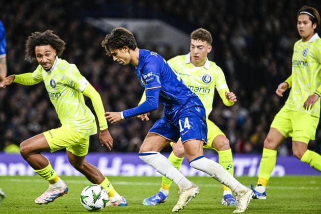 Gent s Hugo Gambor and Chelsea s Joao Felix pictured in action during a soccer match between British team Chelsea FC and Belgian team KAA Gent, Thursday 03 October 2024 in London, for the opening day of the UEFA Conference League tournament. TOM GOYVAERTS TomxGoyvaerts  x101880108x