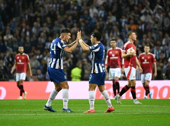 Pepê of Porto clebrtaes scoring to make it 1-2 Porto v Manchester United, ManU UEFA Europa League, Group Stage, Football, Estadio do Dragao, Porto, Portugal, 03 Oct 2024 EDITORIAL USE ONLY No use with unauthorised audio, video, data, fixture lists, club league logos or live services. Online in-match use limited to 120 images, no video emulation. No use in betting, games or single club league player publications. Copyright: xZedxJameson Shutterstockx 14750815de