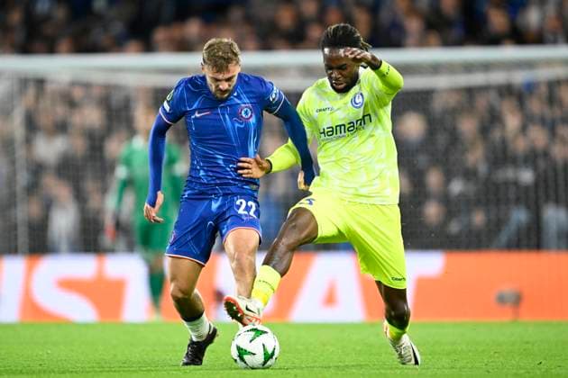 Chelsea FC v KAA Gent : UEFA Conference League LONDON, UNITED KINGDOM - OCTOBER 03 : Dewsbury-Hall Kiernan midfielder of Chelsea FC and Torunarigha Jordan defender of KAA Gent during the UEFA Conference League, League Phase matchday 1 match between Chelsea F.C. and KAA Gent at the Stamford Bridge stadium on October 03, 2024 in London, United Kingdom, 03 10 2024 London United Kingdom  Copyright: xNicoxVereeckenx