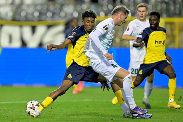 Royale Union Saint-Gilloise v FK Bodo Glimt - UEFA Europa League BRUSSELS, BELGIUM - OCTOBER 03 : Niang Ousseynou midfielder of Royale Union Saint-Gilloise battles for the ball with :u2: during the UEFA Europa League phase matchday 2 match between Royale Union Saint-Gilloise and FK Bodo Glimt on October 3, 2024 in Brussels, Belgium, 03 10 2024 Brussels Belgium  Copyright: xSesx