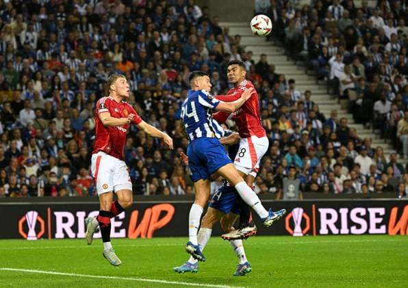 Casemiro of Manchester United, ManU heads at goal Porto v Manchester United, UEFA Europa League, Group Stage, Football, Estadio do Dragao, Porto, Portugal, 03 Oct 2024 EDITORIAL USE ONLY No use with unauthorised audio, video, data, fixture lists, club league logos or live services. Online in-match use limited to 120 images, no video emulation. No use in betting, games or single club league player publications. Copyright: xZedxJameson Shutterstockx 14750815eg