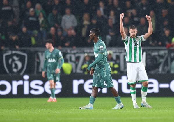 Barnabas Varga of Ferencvaros reacts after his goal is disallowed by VAR Ferencvaros v Tottenham Hotspur, UEFA Europa League, Group Stage, Football, Groupama Arena, Budapest, Hungary, 03 Oct 2024 EDITORIAL USE ONLY No use with unauthorised audio, video, data, fixture lists, club league logos or live services. Online in-match use limited to 120 images, no video emulation. No use in betting, games or single club league player publications.  Copyright: xMichaelxZemanek Shutterstockx 14750796bg