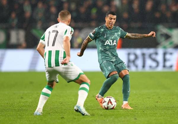 Pedro Porro of Tottenham Hotspur Ferencvaros v Tottenham Hotspur, UEFA Europa League, Group Stage, Football, Groupama Arena, Budapest, Hungary, 03 Oct 2024 EDITORIAL USE ONLY No use with unauthorised audio, video, data, fixture lists, club league logos or live services. Online in-match use limited to 120 images, no video emulation. No use in betting, games or single club league player publications.  Copyright: xMichaelxZemanek Shutterstockx 14750796bi