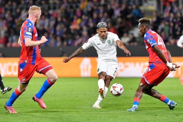 At the ball from the left: Rick (Razgrad) and Sampson Dweh (Plzen) in action during the Football Europa League 2nd round match Viktoria Plzen vs Ludogorec Razgrad in Pilsen, Czech Republic, October 3, 2024. (CTKxPhoto MiroslavxChaloupka) CTKPhotoP2024100307885  CTKPhotoP2024100307885