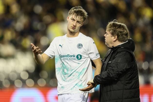 Bodo s Villads Nielsen leaves the pitch after being injured during a soccer match between Belgian team Royale Union Saint-Gilloise and Norwegian team Bodo Glimt, Thursday 03 October 2024 in Brussels, on the second day of the UEFA Europa League tournament. BRUNOxFAHY  x101882929x