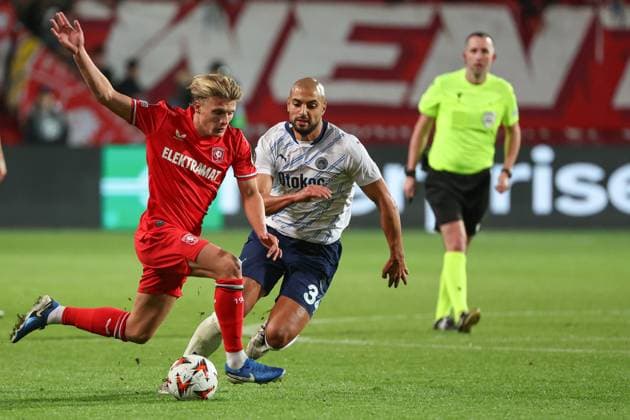 UEFA Europa League 24 25 FC Twente Enschede Fenerbahce Istanbul on 03 10 2024 at De Grolsch Veste in Enschede Sofyan Amrabat Fenerbahce 34 vs Sem Steijn Twente 14 MH