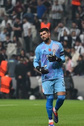 Goalkeeper Ersin Destanoglu of Besiktas during the UEFA Europa League 2024 25 League Phase MD2 match between Besiktas JK and Eintracht Frankfurt at Tupras Stadium on October 3, 2024 in Istanbul, Turkey. Istanbul Turkey Copyright: xSeskimphotox Besiktas-EFrankfurt-31024 (51)
