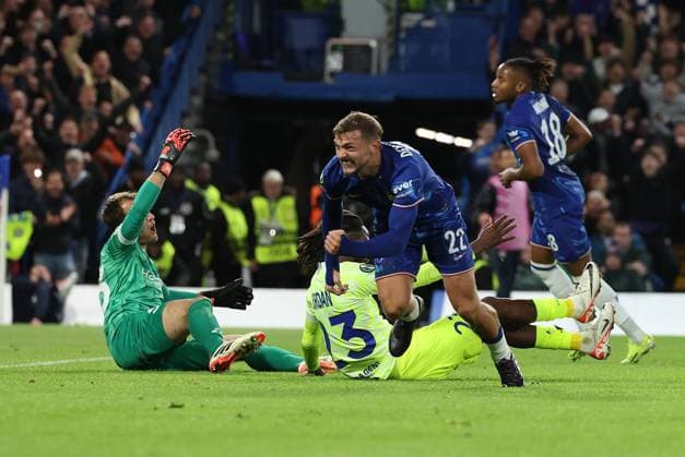 London, England, 3rd October 2024. Kiernan Dewsbury-Hall of Chelsea celebrates after scoring to make it 4-1 during the UEFA Europa Conference League match at Stamford Bridge, London. Picture credit should read: Paul Terry Sportimage EDITORIAL USE ONLY. No use with unauthorised audio, video, data, fixture lists, club league logos or live services. Online in-match use limited to 120 images, no video emulation. No use in betting, games or single club league player publications. SPI-3357-0036