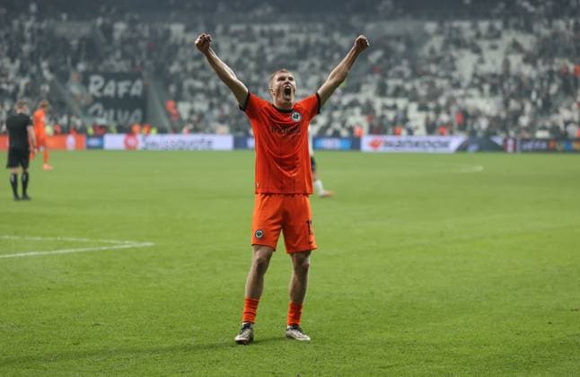 03 10 2024, Football UEFA Europa League, Besiktas JK Istanbul Eintracht Frankfurt, emonline, emspor, v l , Rasmus Kristensen Eintracht Frankfurt jubilantly cheering for the away win DFL DFB REGULATIONS PROHIBIT ANY USE OF PHOTOGRAPHS AS IMAGE SEQUENCES AND OR QUASI VIDEO xdcx Copyright: HMBxMedia