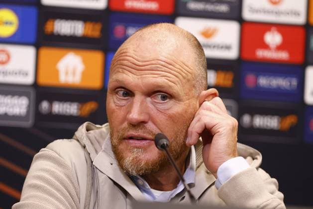 ENSCHEDE, 03-10-2024 , Stadium de Grolsch Veste, football, UEFA Europa League, season 2024 2025, during the match FC Twente - Fenerbahce, FC Twente trainer coach Joseph Oosting Twente - Fenerbahce  x26384742x Copyright: