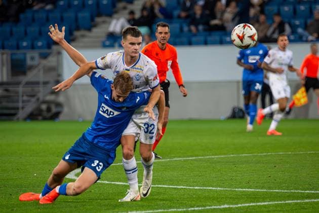 Soccer UEFA Europa League, Season 2024 25, Matchday 2 TSG Hoffenheim vs Dynamo Kiev Picture Foul by Taras Mykhavko 32, Kiev and Max Moerstedt 33, Hoffenheim Copyright: xUdoxHerrmannx