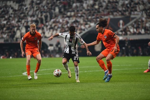 Rafa Silva (27) of Besiktas and Rasmus Kristensen , Arthur Theate (R) of Eintracht Frankfurt during the UEFA Europa League 2024 25 League Phase MD2 match between Besiktas JK and Eintracht Frankfurt at Tupras Stadium on October 3, 2024 in Istanbul, Turkey. (Photo by Seskimphoto ) Besiktas JK v Eintracht Frankfurt UEFA Europa League 2024 25 