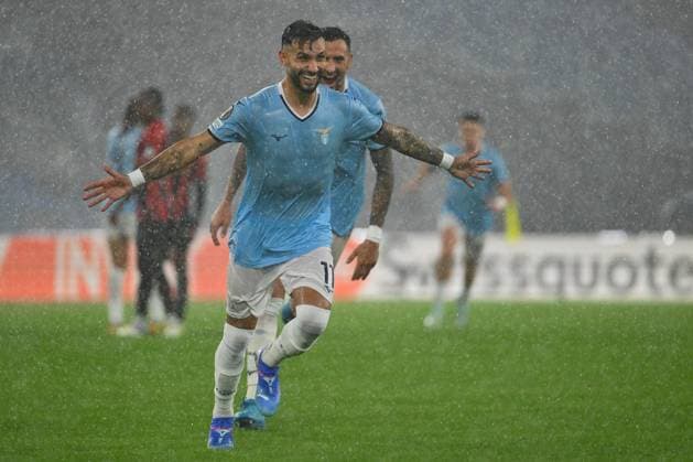 CALCIO - UEFA Europa League - SS Lazio vs OGC Nice Valentin Castellanos of S.S. Lazio celebrates after scoring the gol of 3-1 during the UEFA Europa League 2024 25 League Phase MD2 match between S.S. Lazio and O.G.C. Nice at Olympic Stadium on October 3, 2024 in Rome, Italy. Rome Italy  Copyright: xIPAxSport ABACAx