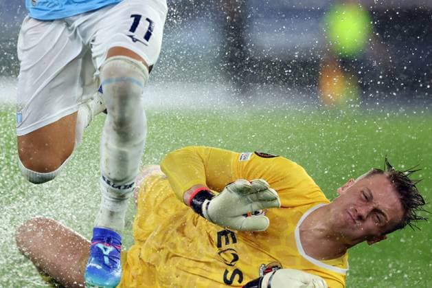 UEFA Europa League - SS Lazio vs Ogc Nice at Olympic Stadium in Rome on 03th october 2024 Rome, Italy 03.10.2024: Marcin Bulka of Nice during the Uefa Europa League 2024-2025, day 2, football match between SS Lazio vs Ogc Nice at Olympic Stadium in Rome. Rome Olympic italy italy Copyright: xmarcoxiacobucci