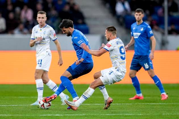 v li Florian Grillitsch Hoffenheim, 11 , Mykola Mykhailenko FC Dynamo Kyiv, 91 , duel, duel, tackle, tackling, dynamics, action, action, 03 10 2024, Sinsheim Germany , football, UEFA Europa League, group stage, TSG 1899 Hoffenheim Dynamo Kyiv, 03 10 2024, Sinsheim Germany , Football, UEFA Europa League, Group stage, TSG 1899 Hoffenheim Dynamo Kyiv, DFB DFL REGULATIONS PROHIBIT ANY USE OF PHOTOGRAPHS AS IMAGE SEQUENCES AND OR QUASI VIDEO xozx