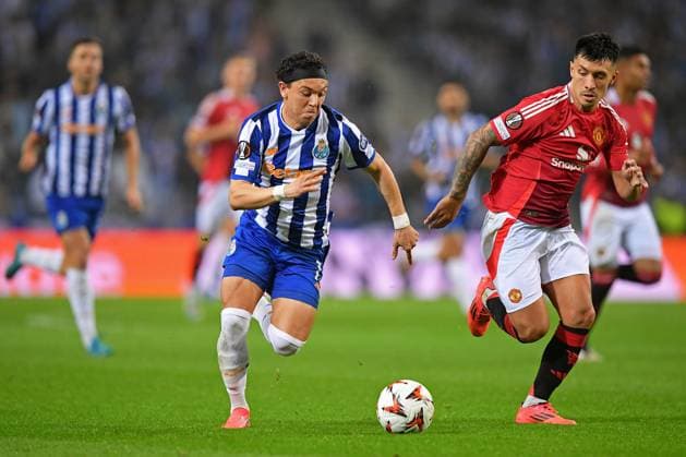 3rd October 2024: Dragao Stadium, Porto, Portugal; Europa League football, FC Porto versus Manchester United, ManU Pep& xea; of Porto challenged by Lisandro Mart& xed;nez of Manchester United  ActionPlus12699619 DanielxCastro