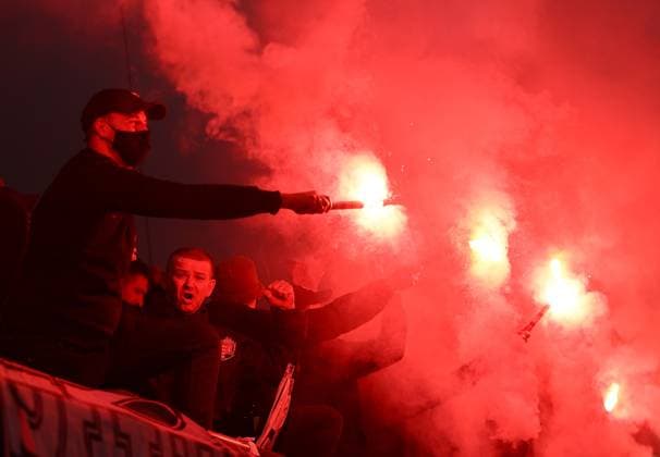 Ultras of Ferencvaros let off flares Ferencvaros v Tottenham Hotspur, UEFA Europa League, Group Stage, Football, Groupama Arena, Budapest, Hungary, 03 Oct 2024 EDITORIAL USE ONLY No use with unauthorised audio, video, data, fixture lists, club league logos or live services. Online in-match use limited to 120 images, no video emulation. No use in betting, games or single club league player publications.  Copyright: xMichaelxZemanek Shutterstockx 14750796cg