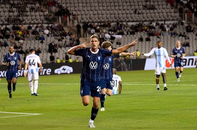 (241004) -- BAKU, Oct. 4, 2024 -- Erik Botheim (C) of Malmo celebrates scoring during a UEFA Europa League match between Qarabag and Malmo in Baku, Azerbaijan, Oct. 3, 2024. (Photo by Tofik Babayev Xinhua) (SP)AZERBAIJAN-BAKU-FOOTBALL-UEFA EUROPA LEAGUE-QARABAG VS MALMO ZhongxZhong 
