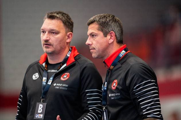 02 10 2024 Handball, 2024 2025, DHB Cup, 2nd round, TuS N Lübbecke SC DHfK Leipzig L R Sebastian Redeker Interim coach and co-coach Lübbecke , Rolf Hermann Sporting director Lübbecke