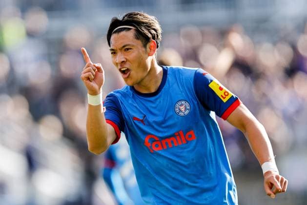 Kiel, September 29, 2024 Football, 1 Bundesliga 2024 25, Holstein Kiel Eintracht Frankfurt Shuto Machino Holstein Kiel, 18 cheers invalid goal DFL REGULATIONS PROHIBIT ANY USE OF PHOTOGRAPHS AS IMAGE SEQUENCES AND OR QUASI VIDEO