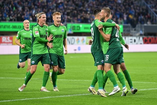 Paderborn, Home Deluxe Arena, 04 10 24, GER, Herren, 2 Bundesliga, Saison 2024 2025, SC Paderborn 07 SSV Jahn Regensburg Bild Sebastian KLAAS Paderborn jubilates after his goal for 1 0 Only for editorial use DFL regulations prohibit any use of photographs as image sequences and or quasi video NRW Germany