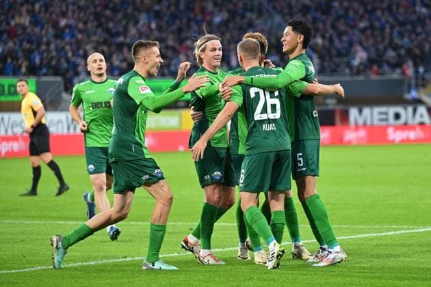 Paderborn, Home Deluxe Arena, 04 10 24, GER, Herren, 2 Bundesliga, Saison 2024 2025, SC Paderborn 07 SSV Jahn Regensburg Bild Sebastian KLAAS Paderborn jubilates after his goal for 1 0 Only for editorial use DFL regulations prohibit any use of photographs as image sequences and or quasi video NRW Germany