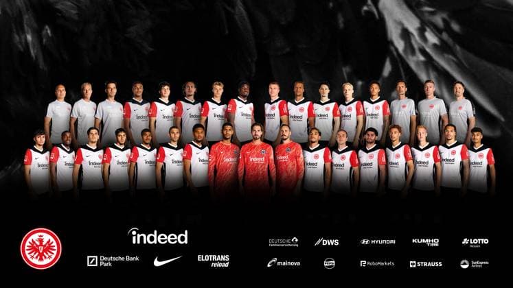 Eintracht Frankfurt team photo portrait appointment 2024 2025 1 BL Bundesliga soccer portrait appointment, team photoshoot, squad, squad, team photo, long shot, introduction, presentation, press appointment 2024 2025 Poolfoto ,EDITORIAL USE ONLY