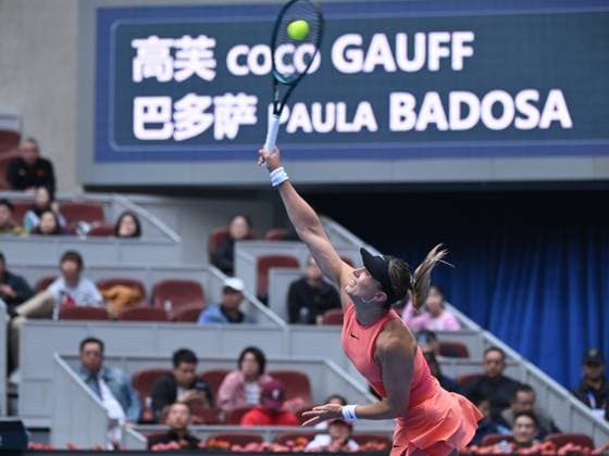 (241005) -- BEIJING, Oct. 5, 2024 -- Paula Badosa of Spain serves during the women s singles semifinal match against Coco Gauff of the United States at the 2024 China Open tennis tournament in Beijing, China, Oct. 5, 2024. ) (SP)CHINA-BEIJING-TENNIS-CHINA OPEN-WOMEN S SINGLES (CN) ZhangxLong 