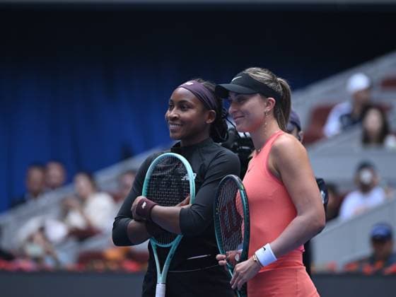 (241005) -- BEIJING, Oct. 5, 2024 -- Coco Gauff (L) of the United States and Paula Badosa of Spain pose for photos before the women s singles semifinal match at the 2024 China Open tennis tournament in Beijing, China, Oct. 5, 2024. ) (SP)CHINA-BEIJING-TENNIS-CHINA OPEN-WOMEN S SINGLES (CN) ZhangxLong 
