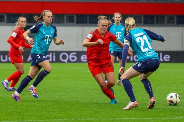 Georgia Standway FC Bayern Muenchen, 31 with ball with Anna Gerhardt 1 FC Koeln, 21 FC Bayern Muenchen vs 1 FC Koeln, Football, Google Pixel Frauen Bundesliga, 5 Spieltag, Saison 2024 25, 05 10 2024, DFB REGULATIONS PROHIBIT ANY USE OF PHOTOGRAPHS AS IMAGE SEQUENCES, FC Bayern Muenchen vs 1 FC Koeln, Football, Google Pixel Frauen Bundesliga, 5 Spieltag, Saison 2024 25, 05 10 2024 Muenchen Copyright: xEibner-Pressefoto JennixMaulx EP_JML