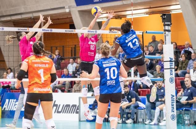 Krystal Rivers Allianz MTV Stuttgart, 13 vs Olivia Rusek VC Wiesbaden, 10 GER, Allianz MTV Stuttgart vs VC Wiesbaden Volleyball Bundesliga, VBL, 2024 2025 season, 05 10 2024 GER, Allianz MTV Stuttgart vs VC Wiesbaden Volleyball Bundesliga, VBL, 2024 2025 season, 05 10 2024 Stuttgart Copyright: xSandyxDinkelackerx EP_SDR