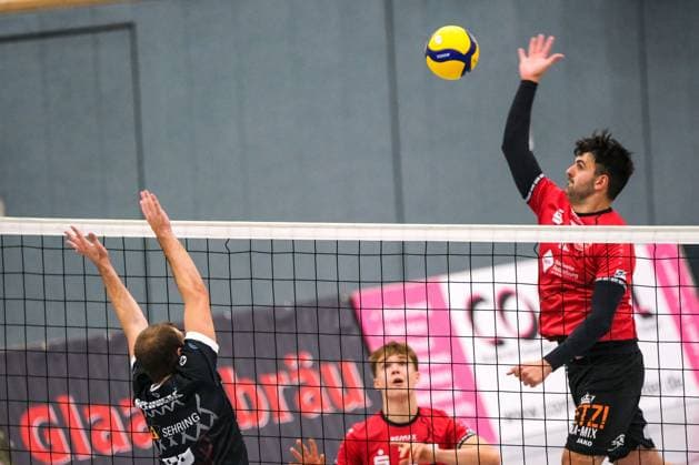 Yannick Menke TV Rottenburg, 12 on the ball, GER, SSG Langen vs TV Rottenburg, Volleyball, Men, 2 Bundesliga Sued, Season 2024 2025, 05 10 2024 GER, SSG Langen vs TV Rottenburg, Volleyball, Men, 2 Bundesliga Sued, Season 24 25, 05 10 2024 Langen Copyright: xEibner-Pressefoto FlorianxWieganx EP_FWD
