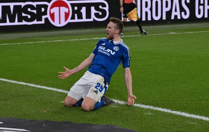 Jubel Tobias Mohr FC Schalke 04 05 10 2024, Soccer 2 Bundesliga, 8 Matchday, Season 2024 2025 FC Schalke 04 Hertha BSC Gelsenkirchen Veltins Arena Nordrhein Westfalen Germany Team2