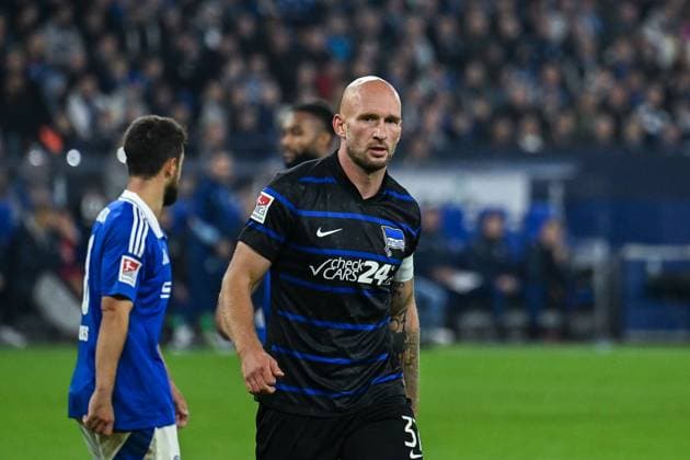 05 10 2024, Football, 2 Bundesliga, Matchday 8 Season 2024 2025, FC Schalke 04 Hertha BSC, Toni Leistner Hertha BSC xRHR PHOTO TKx Copyright: RHR-FOTOx RHR-FOTO TK