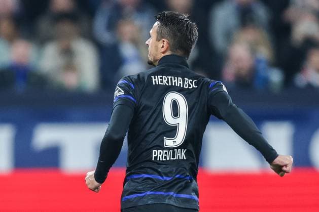 Soccer 2 Bundesliga 8 Matchday FC Schalke 04 Hertha BSC Berlin on 05 10 2024 at the Veltins Arena in Gelsenkirchen Goal celebration for 2 2 by Smail Prevljak Berlin DFL regulations prohibit any use of photographs as image sequences and or quasi video xJRx