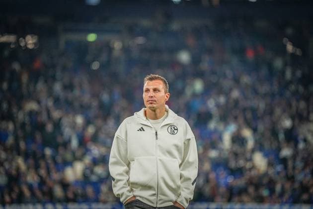 Soccer 2 Bundesliga Season 2024 2025, Matchday 8 FC Schalke 04 vs Hertha BSC Veltins Arena, Gelsenkirchen Coach Jakob Fimpel Schalke 04 Copyright: xJOERANxSTEINSIEKx
