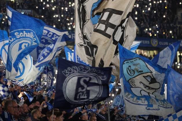 Fans of FC Schalke 04 at the match of the 2 BL season 2024 25 FC Schalke 04 Hertha BSC Copyright Thomas Pakusch