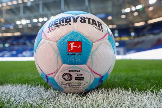 2 Bundesliga FC Schalke 04 Hertha BSC Berlin on 05 10 2024 at the Veltins Arena in Schalke Derbystar by select Bundesliga match ball feature, symbol, symbolic photo, characteristic, detail MH