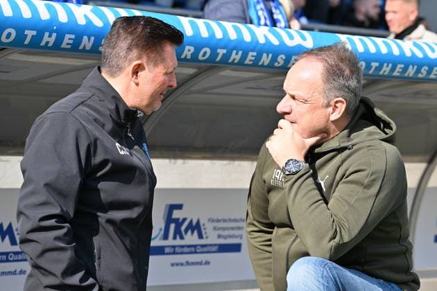 06 10 2024 Soccer Season 2024 2025 2 Soccer Bundesliga 08 Matchday 1 FC Magdeburg FCM SpVgg Greuther Fürth Kleeblatt Sportfoto Zink xwoxzix DFL regulations prohibit any use of photographs as image sequences and or quasi video only for editorial use Christian Titz Trainer 1 FC Magdeburg FCM Alexander Zorniger Trainer SpVgg Greuther Fürth