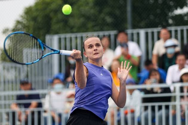WUHAN, CHINA - OCTOBER 06: Clara Burel of France competes in the Women s Singles Qualifying second round match against Cristina Bucsa of Spain on day two of 2024 Wuhan Open at Optics Valley International Tennis Center on October 6, 2024 in Wuhan, Hubei Province of China.  Copyright: xVCGx 111522168520