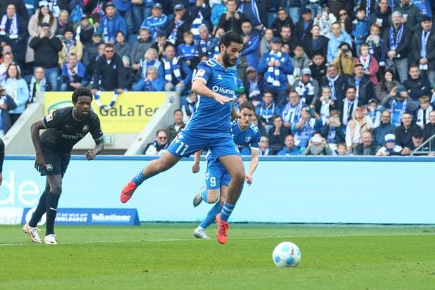 06 10 2024, xgox, Fussball 2 Bundesliga, 1 FC Magdeburg SpVgg Greuther Fuerth emspor, v l Mohammed El Hankouri Magdeburg, 11 misses the first penalty DFL DFB REGULATIONS PROHIBIT ANY USE OF PHOTOGRAPHS as IMAGE SEQUENCES and or QUASI VIDEO Magdeburg