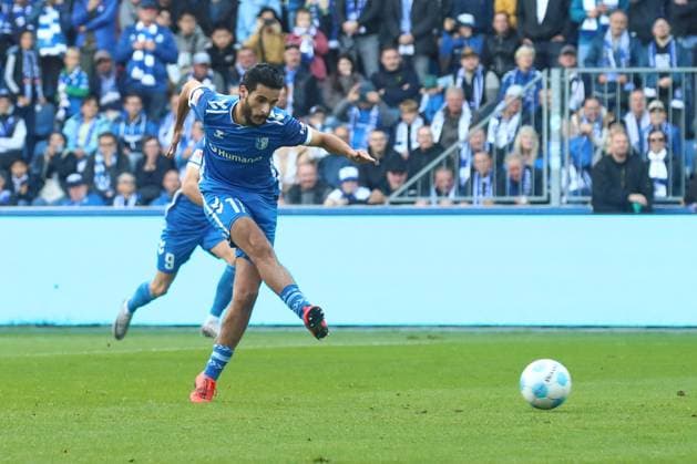 06 10 2024, xgox, Fussball 2 Bundesliga, 1 FC Magdeburg SpVgg Greuther Fuerth emspor, v l Mohammed El Hankouri Magdeburg, 11 misses the first penalty DFL DFB REGULATIONS PROHIBIT ANY USE OF PHOTOGRAPHS as IMAGE SEQUENCES and or QUASI VIDEO Magdeburg