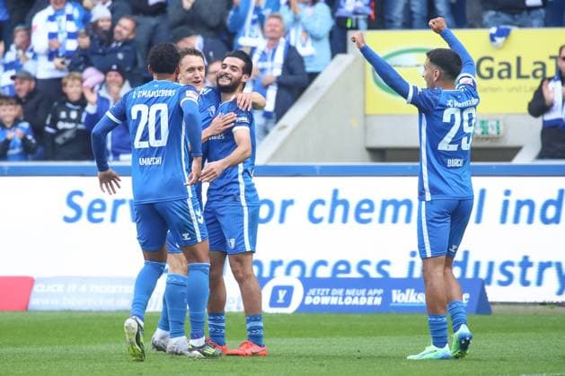 06 10 2024, xgox, Fussball 2 Bundesliga, 1 FC Magdeburg SpVgg Greuther Fuerth emspor, v l Magdeburg Jubel, Torjubel, jubelt ueber das Tor, celebrate the goal, celebration nach dem 2 0 durch Martijn Kaars Magdeburg, 9 DFL DFB REGULATIONS PROHIBIT ANY USE OF PHOTOGRAPHS as IMAGE SEQUENCES and or QUASI VIDEO Magdeburg