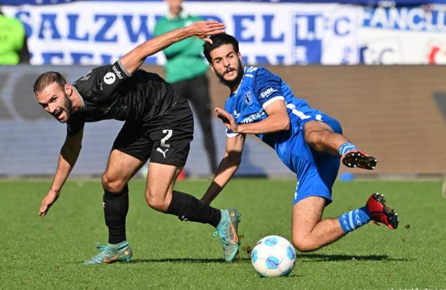 06 10 2024 Soccer Season 2024 2025 2 Soccer Bundesliga 08 Matchday 1 FC Magdeburg FCM SpVgg Greuther Fürth Kleeblatt Sportfoto Zink xwoxzix DFL regulations prohibit any use of photographs as image sequences and or quasi video only for editorial use Simon Asta 2, SpVgg Greuther Fürth Mo Mohammed El Hankouri 11, 1 FC Magdeburg FCM