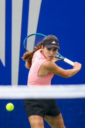 WUHAN, CHINA - OCTOBER 06: Camila Osorio of Colombia competes in the Women s Singles Qualifying second round match against Lucia Bronzetti of Italy on day two of 2024 Wuhan Open at Optics Valley International Tennis Center on October 6, 2024 in Wuhan, Hubei Province of China.  Copyright: xVCGx 111522192247
