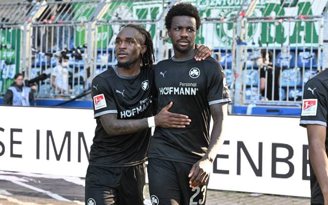 06 10 2024 Soccer Season 2024 2025 2 Soccer Bundesliga 08 Matchday 1 FC Magdeburg FCM SpVgg Greuther Fürth Kleeblatt Sportfoto Zink xwoxzix DFL regulations prohibit any use of photographs as image sequences and or quasi video only for editorial use Noel Futkeu 9, SpVgg Greuther Fürth Gideon Jung 23, SpVgg Greuther Fürth after the end of the match