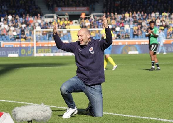Head Coach Daniel Scherning Eintracht Braunschweig Football, Men, Season 2024 2025 2 BL, Eintracht Stadion, Eintracht Braunschweig vs Hannover 96, Lower Saxony derby, 2 0 DFL REGULATIONS PROHIBIT ANY USE OF PHOTOGRAPHS AS IMAGE SEQUENCES AND OR QUASI VIDEO
