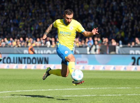 Braunschweig vs Hannover, 2 BL Braunschweig, 06 10 2024, FOOTBALL Eintracht Braunschweig vs Hannover 96, 2 BL, Season 2024 25 Robin Krauße Eintracht Braunschweig Braunschweig