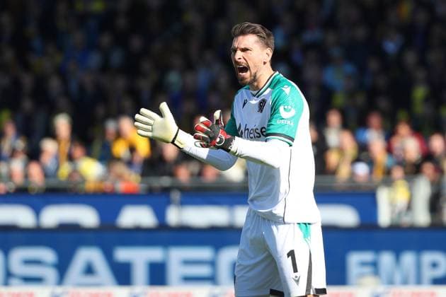 Braunschweig vs Hannover, 2 BL Braunschweig, 06 10 2024, FOOTBALL Eintracht Braunschweig vs Hannover 96, 2 BL, Season 2024 25 Goalkeeper Ron Robert Zieler Hannover 96 Braunschweig