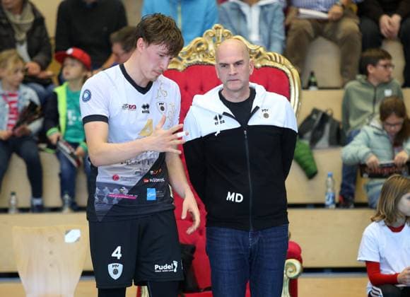 BAU 06 10 2024 Ludwigsburg Volleyball Barock Volleys MTV Ludwigsburg vs Ceratonia Volleys Eltmann, f l Darius Diefenbach LB , coach Michael Dornheim LB